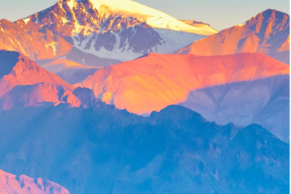 Mendoza, entre bodegas y cumbres